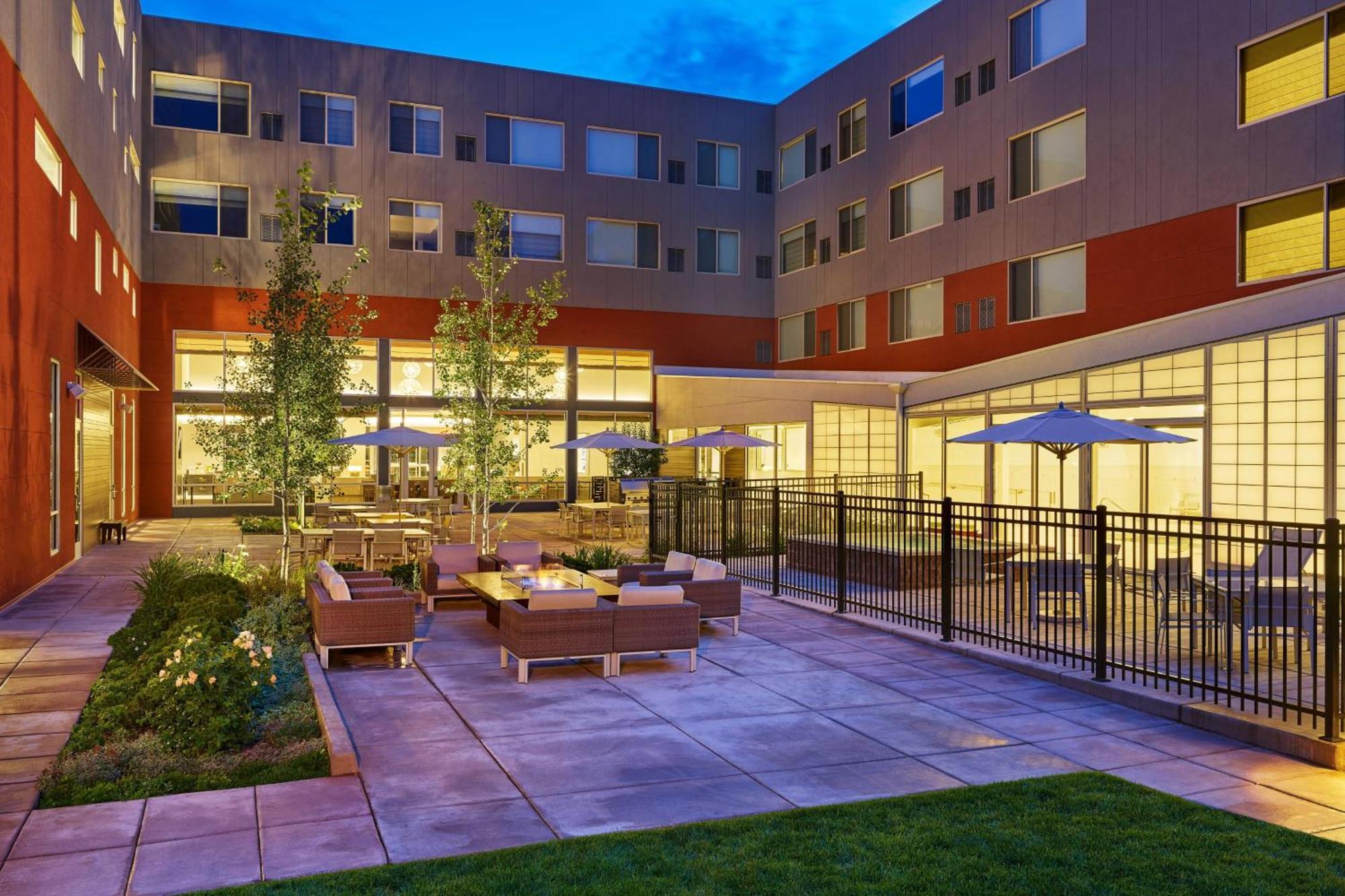 Element Basalt - Aspen Hotel Kültér fotó